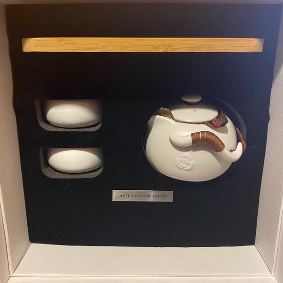Sayonara Limited Edition Tea Set - Picture 2 of 2